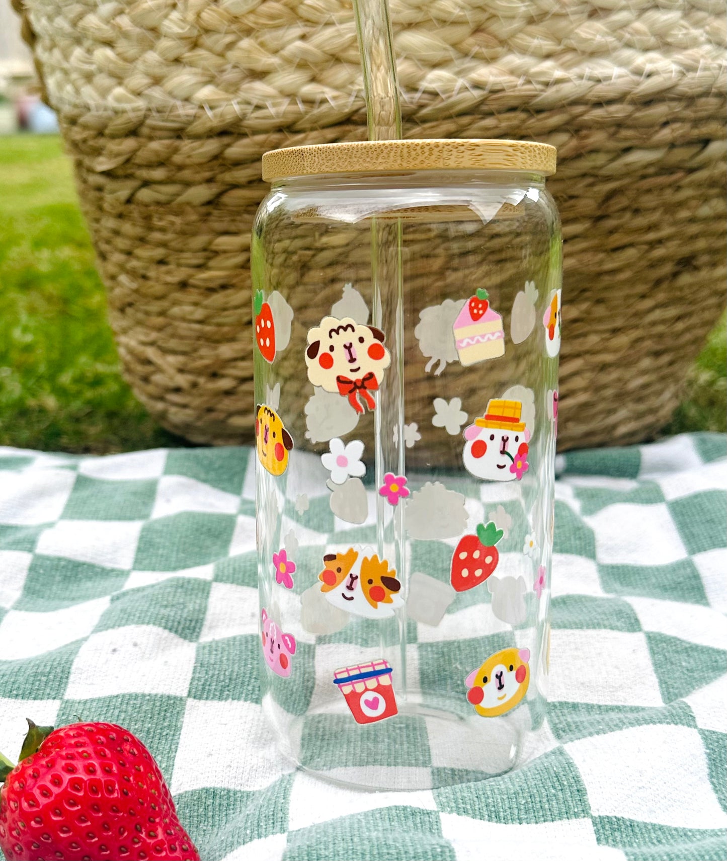 Guinea Pignic Glass Cup with Straw